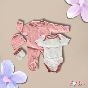 COMPLETO NEONATA ROSA 4 PEZZI – TUTINA, BODY, CUFFIETTA E MUFFOLINE 1-3 MESI