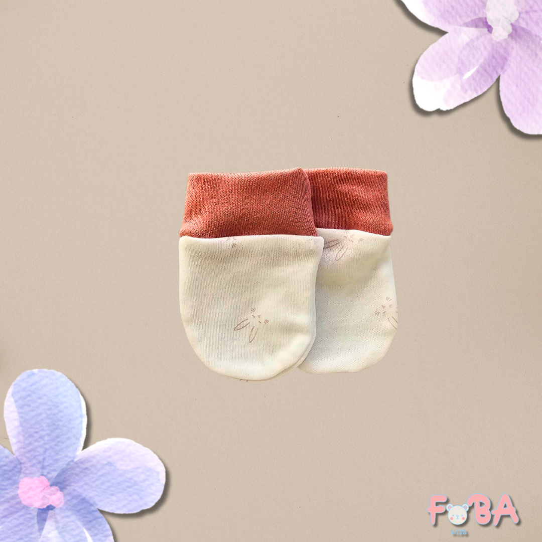 COMPLETO NEONATA ROSA 4 PEZZI – TUTINA, BODY, CUFFIETTA E MUFFOLINE 1-3 MESI - immagine 5