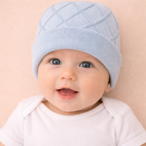 CAPPELLINO NEONATO AZZURRO CON LAVORAZIONE A ROMBI – TAGLIA 0-3 MESI