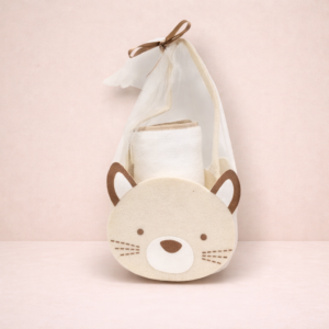 SET REGALO NEONATO CON ACCAPPATOIO TRIANGOLO NEUTRO