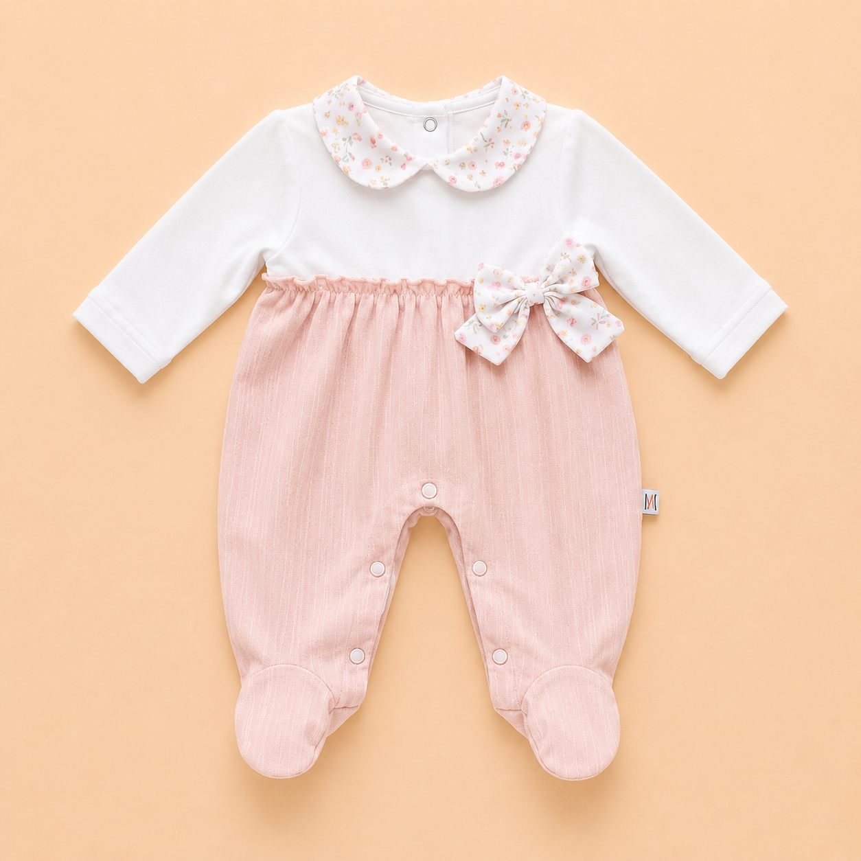 TUTINA NEONATA ROSA E BIANCA CON FIOCCO E COLLETTO FLOREALE - immagine 2